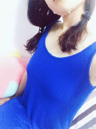 小宝宝:微乳引领时尚                                 画龙点精